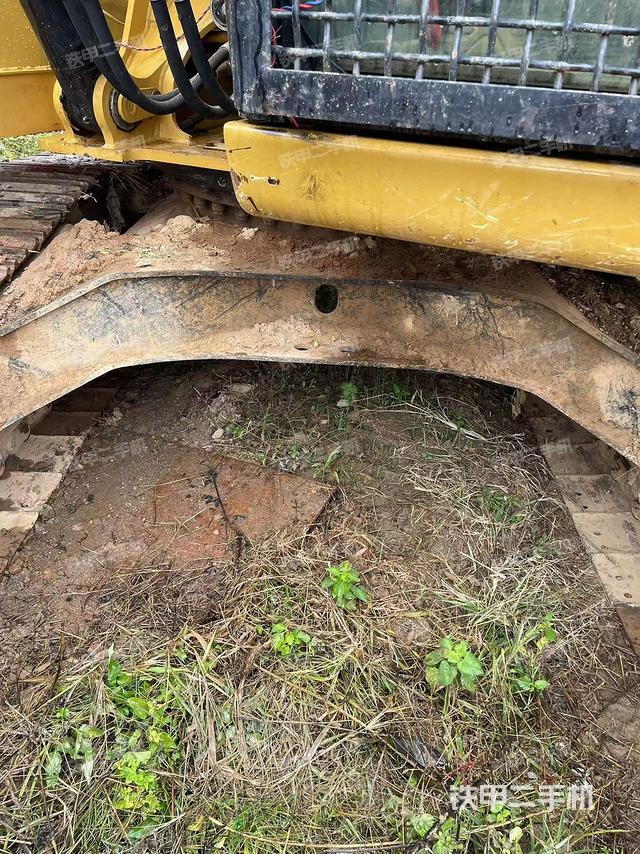 大臂背部俯视（工作和回转装置）