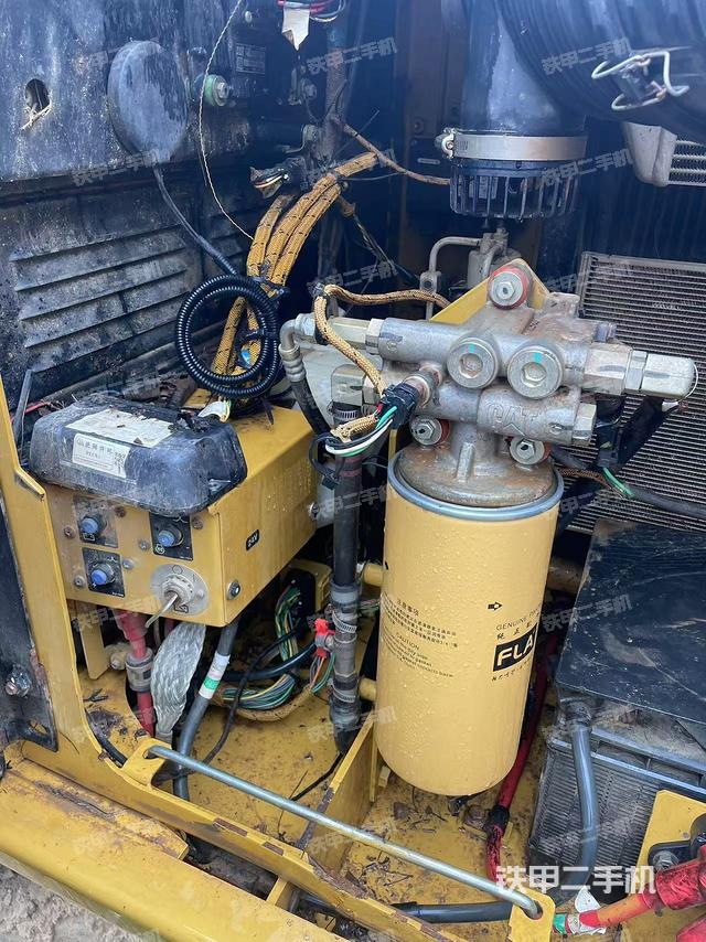 液压泵斜45 左（大件舱室）