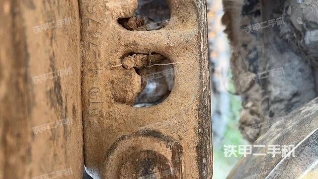 右侧履带整体（行走机构）