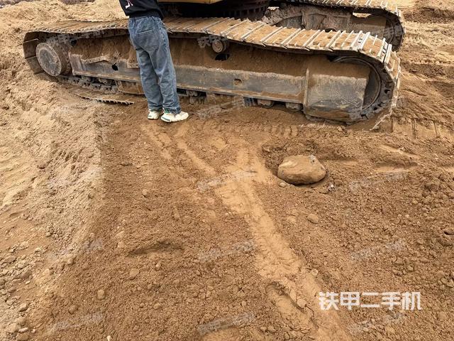 左侧履带整体 （行走机构）