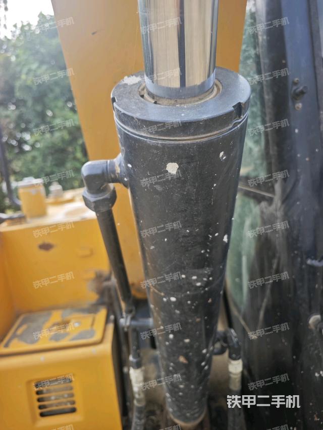 单侧履带整体（整机外观）