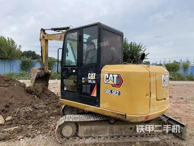 卡特彼勒CAT?305.5E2 小型液壓挖掘機(jī)