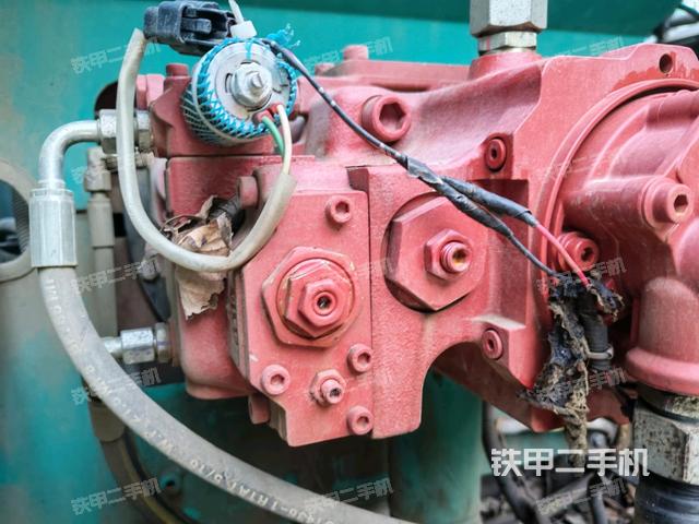 液压泵斜45 左（大件舱室）