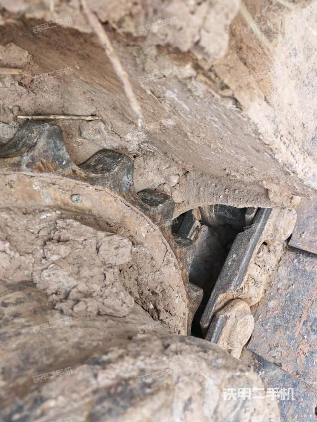 右侧行走马达盖板（行走机构）