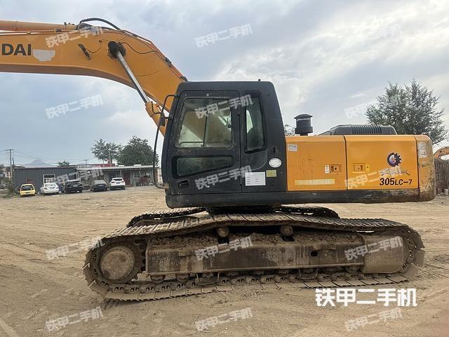 驾驶室整体（整机外观）