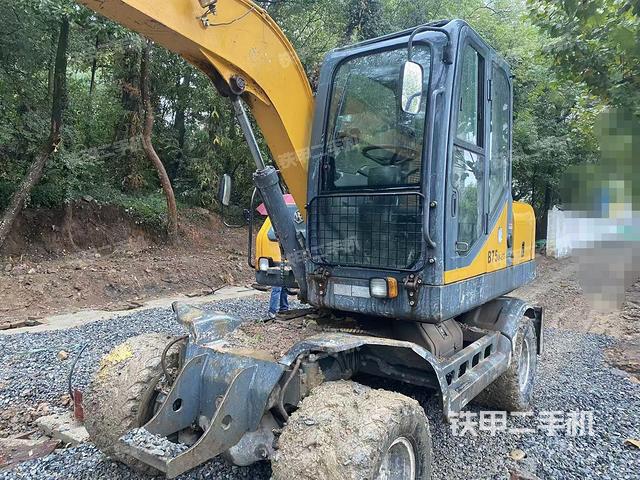 新源XYB75W-8挖掘机