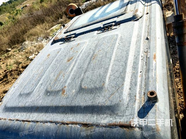 駕駛室頂部俯視（上車部件）