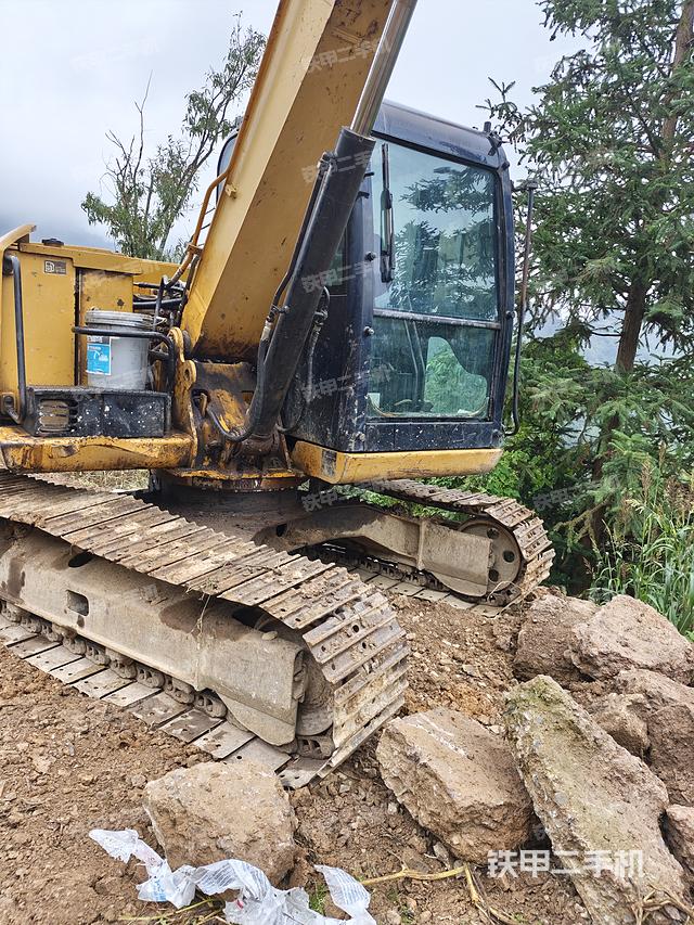 单侧履带整体（整机外观）