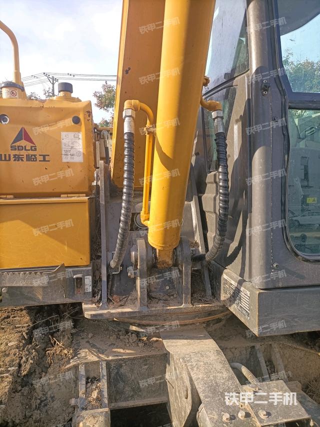 大臂根部 斜（工作和回转装置）