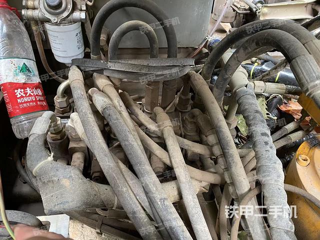 驾驶室整体（整机外观）