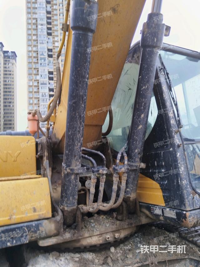 大臂油缸整體?豎拍（工作和回轉(zhuǎn)裝置）