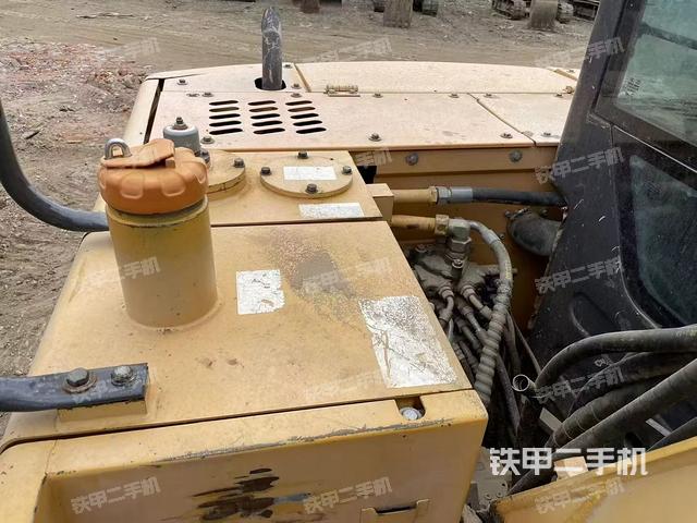 驾驶室整体（整机外观）