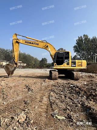 小松PC200-8M0挖掘機(jī)