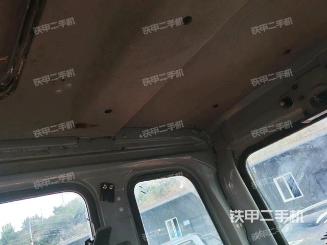 驾驶室左前45度（驾驶室部分）