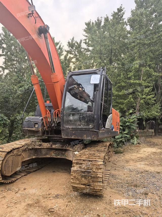 驾驶室整体（整机外观）