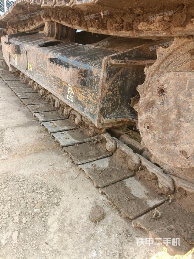 单侧履带整体（整机外观）