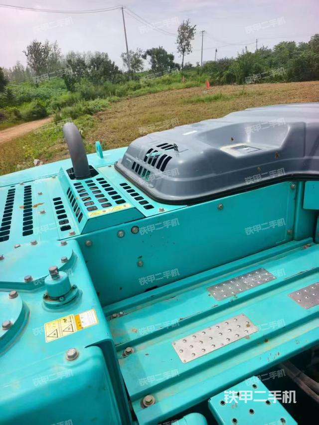 驾驶室整体（整机外观）