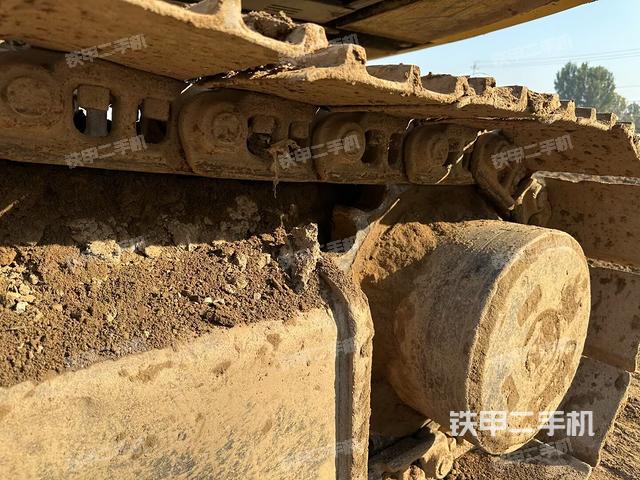 單側(cè)履帶整體（整機(jī)外觀）