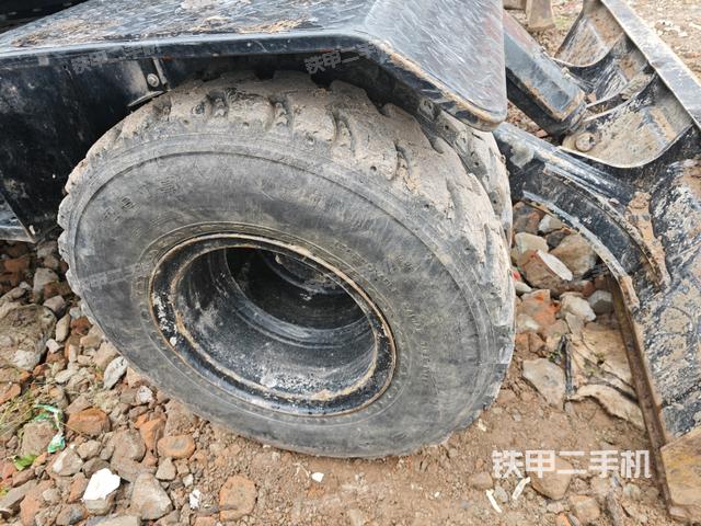 左驱动轮（行走机构）