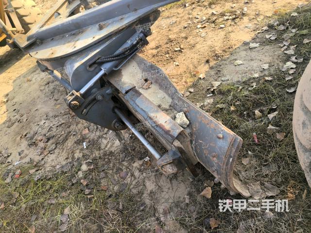 工作装置3（工作装置）