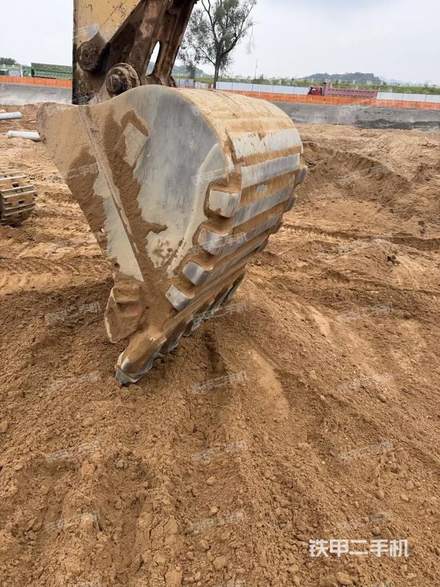 左侧行走马达盖板（行走机构）