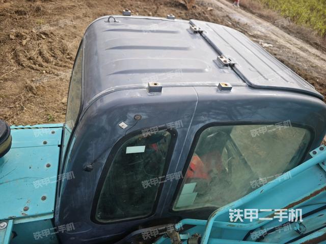 駕駛室頂部（整機(jī)外觀）