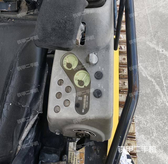 显示屏 （驾驶室部分）