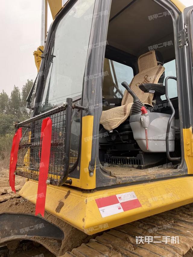 駕駛室頂部（整機(jī)外觀）