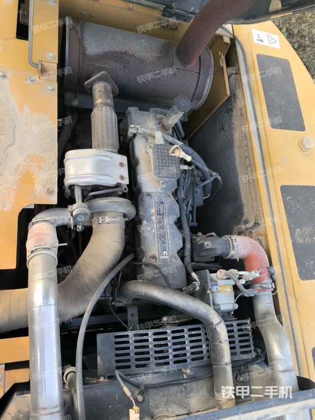 气门室盖螺丝特写（上车部件）