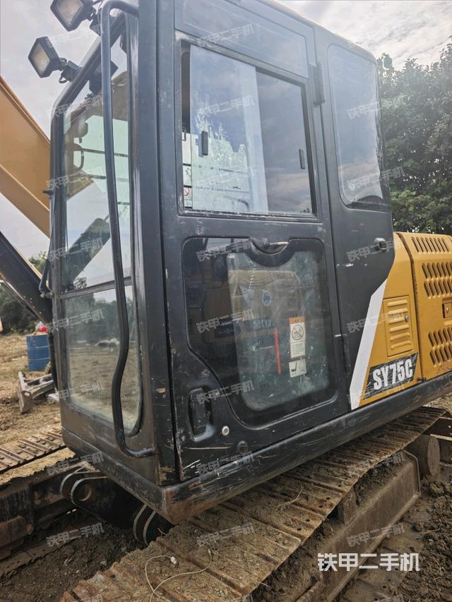 驾驶室整体（整机外观）