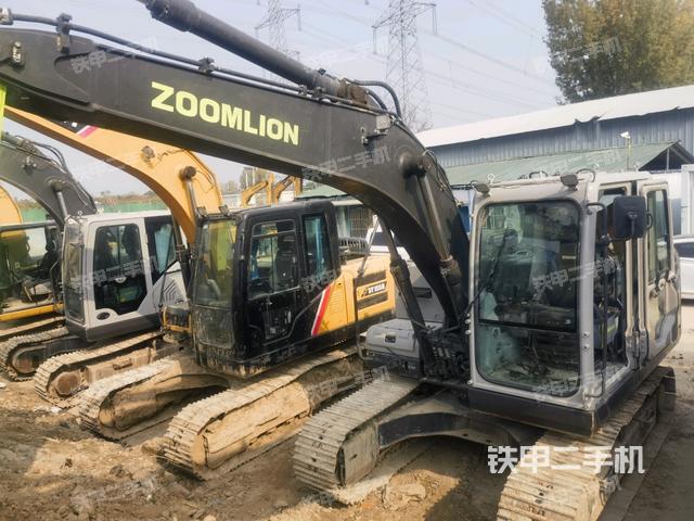 中联重科ZE135G国四挖掘机