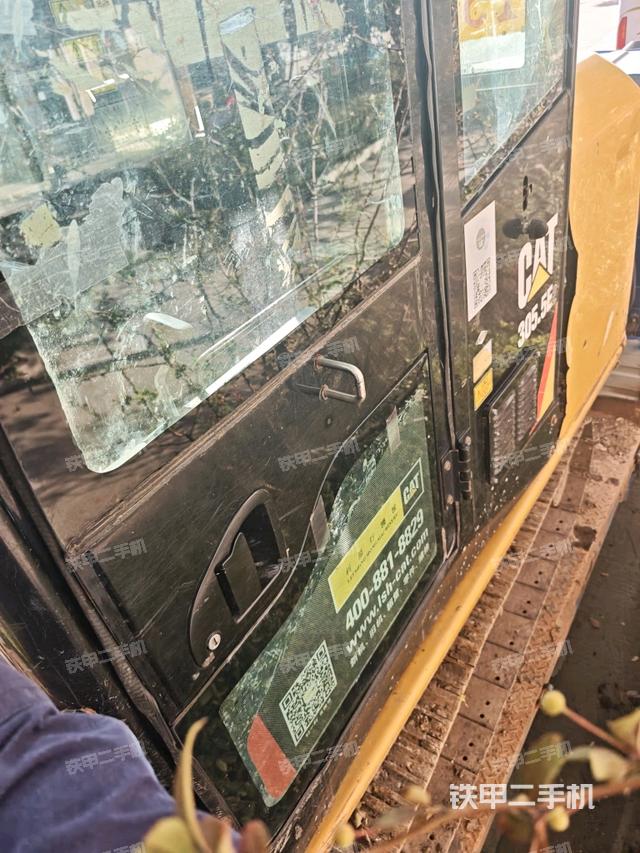 驾驶室整体（整机外观）