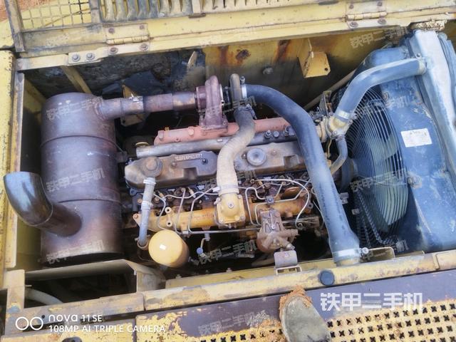 发动机室（上车部件）