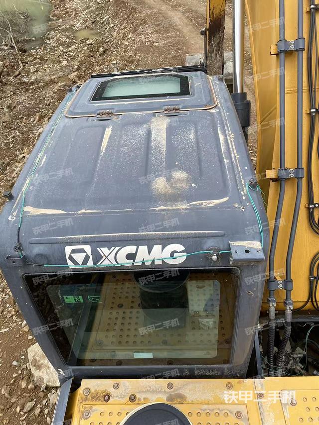 驾驶室顶部（整机外观）