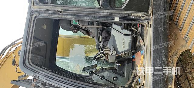 驾驶室整体（整机外观）