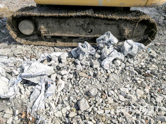 右導(dǎo)向輪（行走機(jī)構(gòu)）