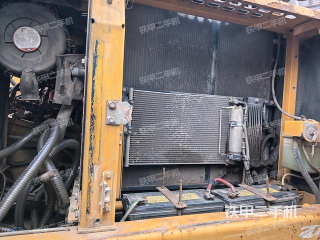 液压泵斜45 左（大件舱室）