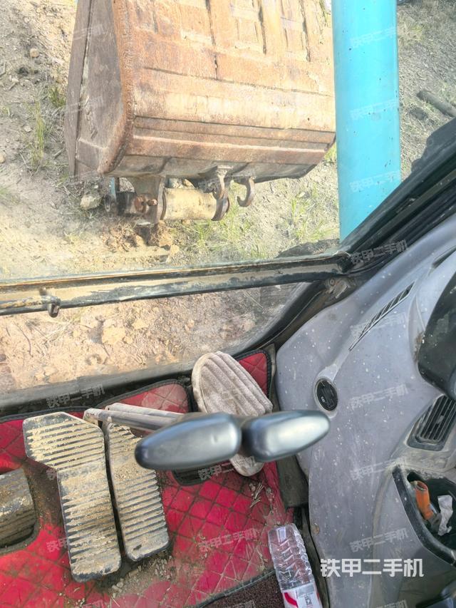 座椅后部（駕駛室部分）