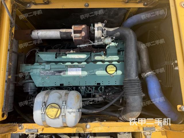 发动机整体俯视（整机外观）