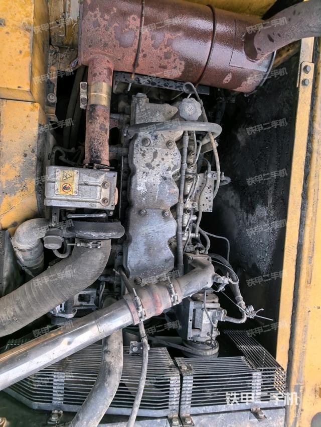 气门室盖螺丝特写（上车部件）