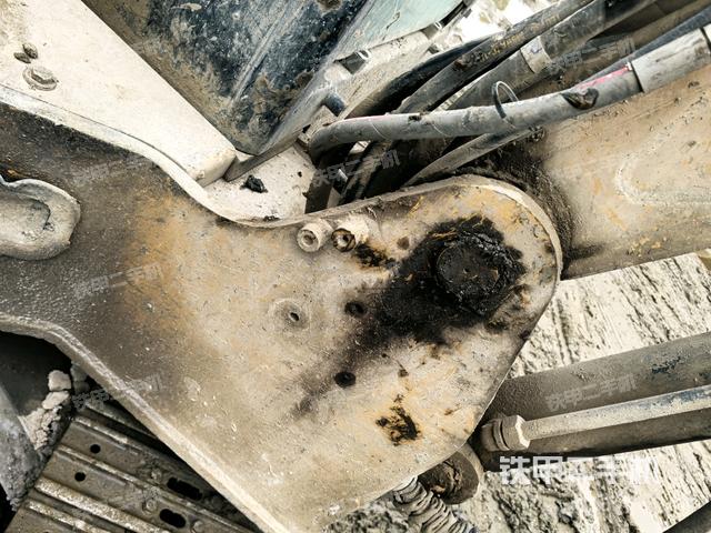 大臂根部 斜（工作和回转装置）