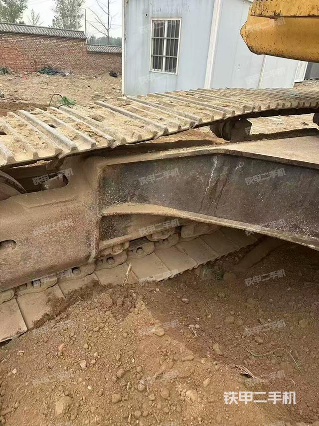 单侧履带整体（整机外观）