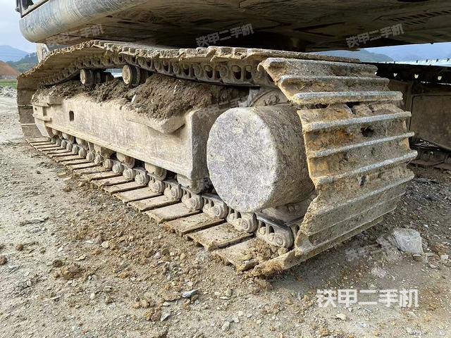 单侧履带整体（整机外观）