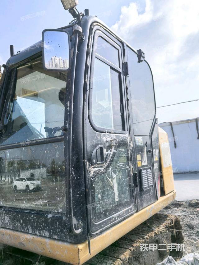 ?駕駛室正側(cè)（駕駛室部分）