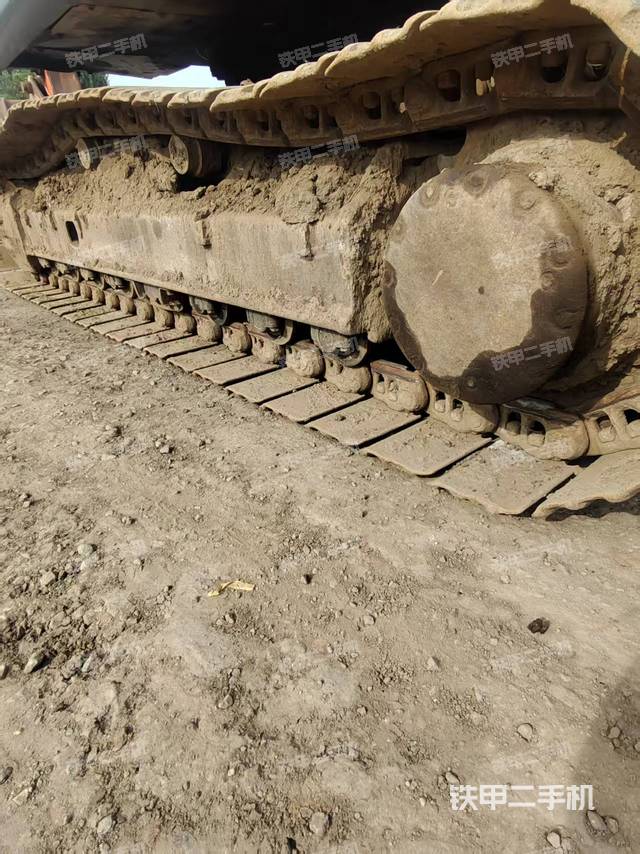 单侧履带整体（整机外观）