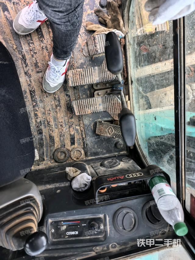 顶棚整体（驾驶室部分）