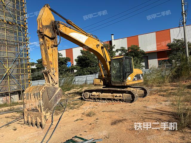 卡特彼勒320C挖掘机