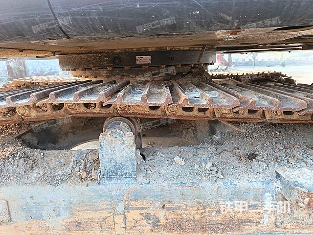 单侧履带整体（整机外观）