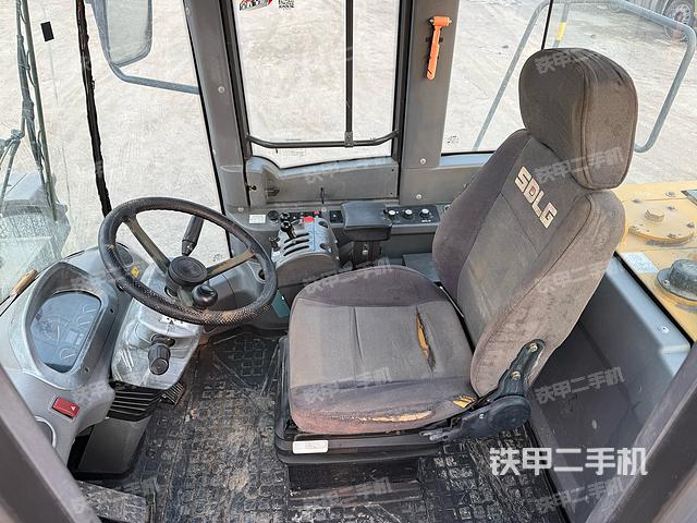 驾驶室工作台（整机外观及大件）