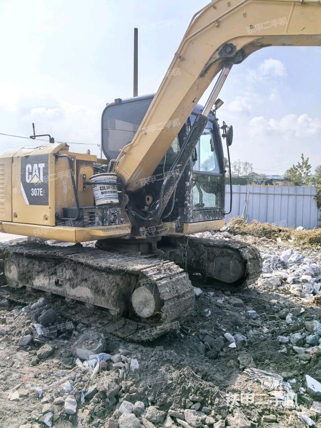 小臂整體右前（工作和回轉(zhuǎn)裝置）